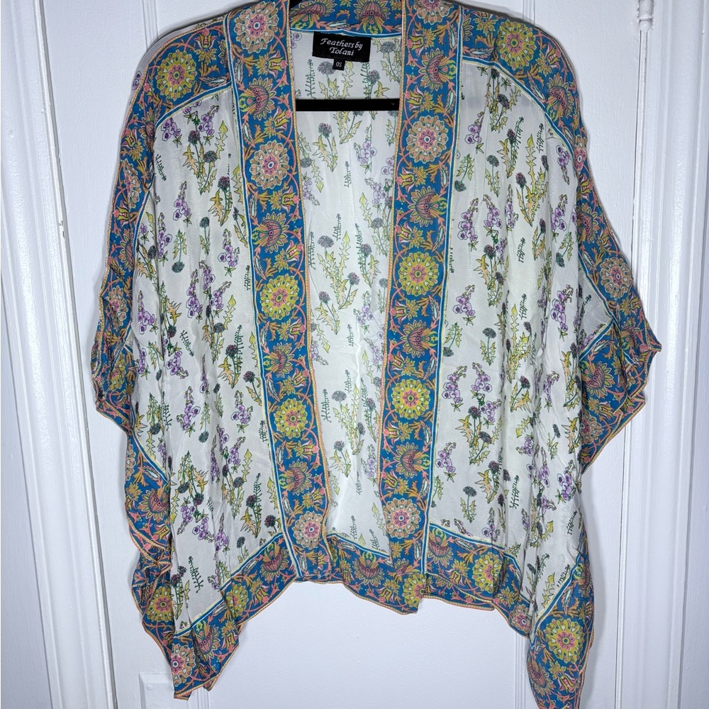 Feathers by Tolani Kimono - Picture 2 of 8